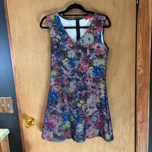 Saks floral mini dress MEDIUM